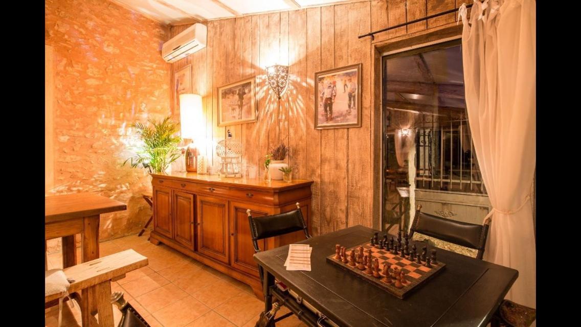 Chambres d'hôtes de La Verrerie Lioux Extérieur photo